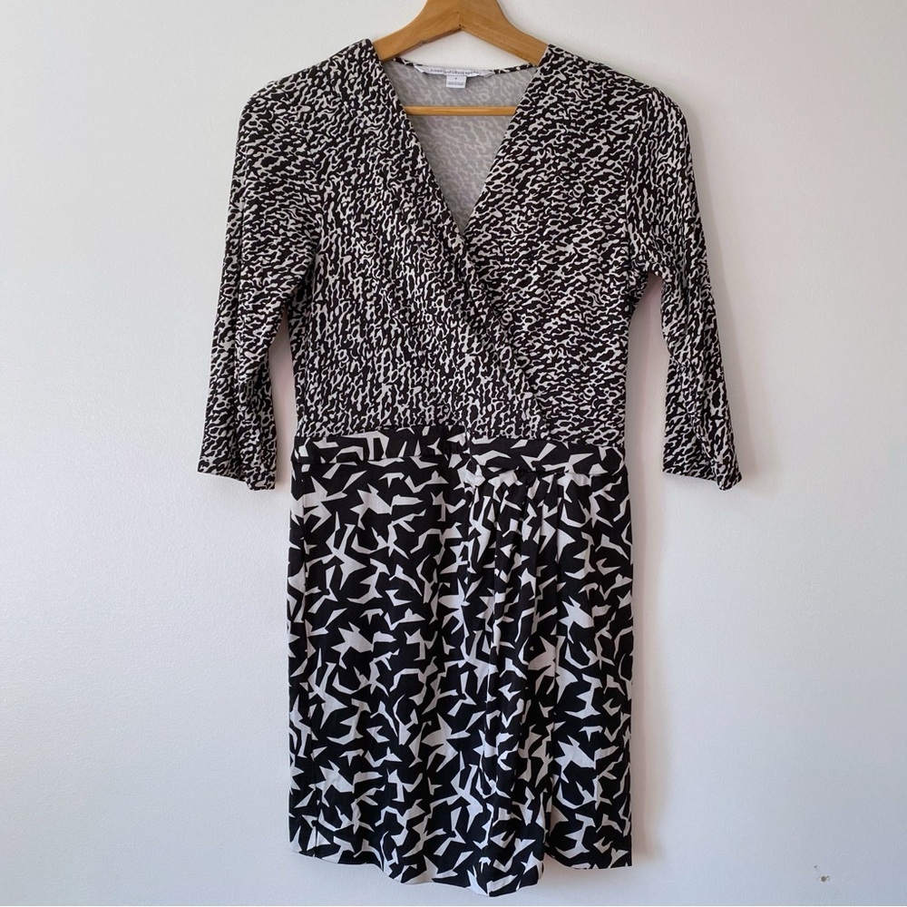 Diane Von Furstenberg Silk Black & White Geometric Print Wrap Dress